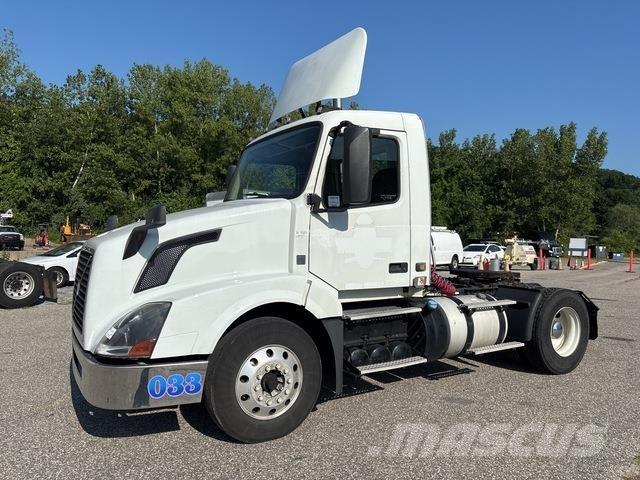 Volvo VNL Τράκτορες