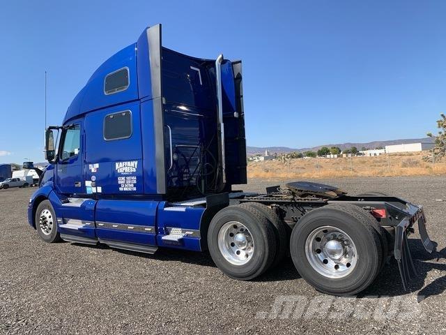 Volvo VNL Τράκτορες