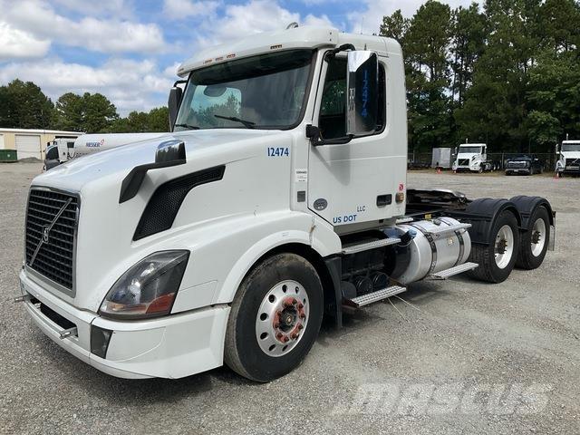 Volvo VNL Τράκτορες