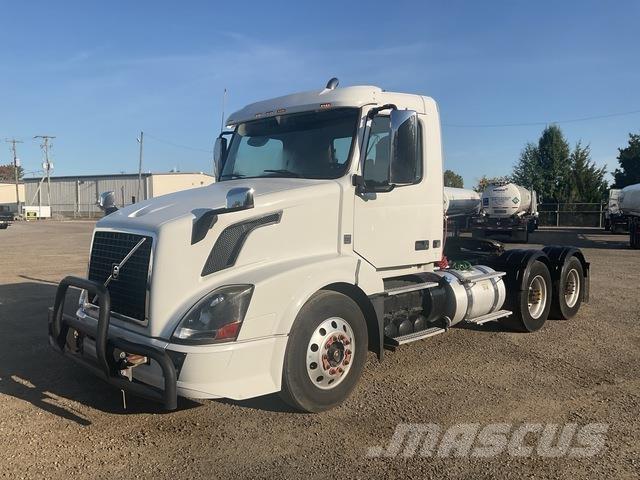 Volvo VNL Τράκτορες