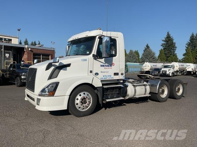 Volvo VNL Τράκτορες