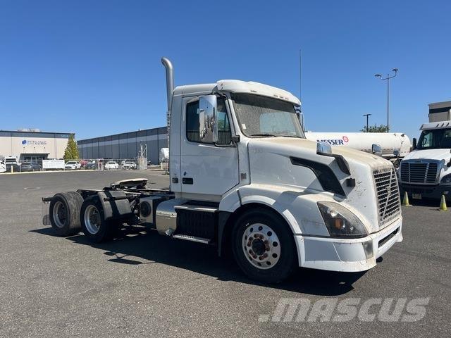 Volvo VNL Τράκτορες