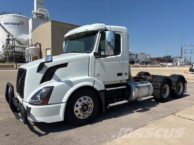 Volvo VNL Τράκτορες