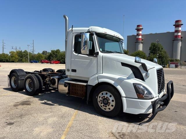 Volvo VNL Τράκτορες