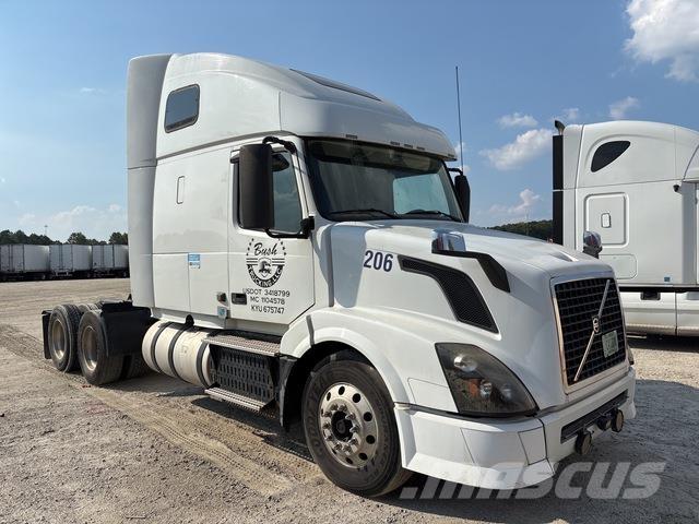 Volvo VNL Τράκτορες