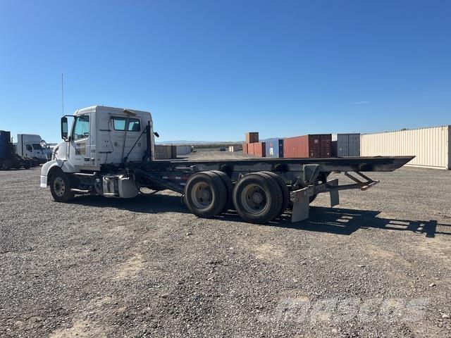 Volvo VNL Φορτηγά φόρτωσης κάδων