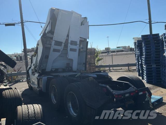 Volvo VNL Τράκτορες