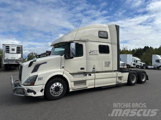 Volvo VNL 780 Τράκτορες
