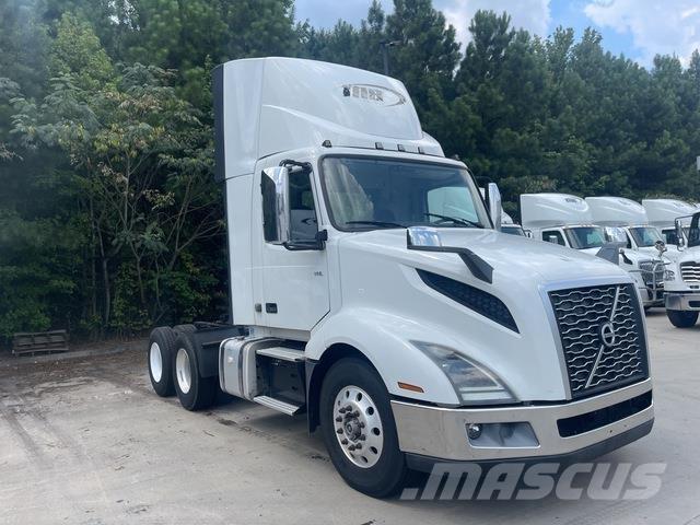 Volvo VNL300 Τράκτορες