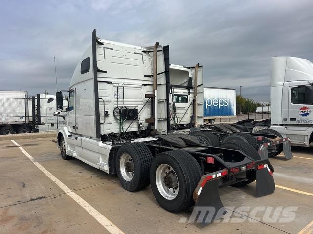 Volvo VNL64T Τράκτορες