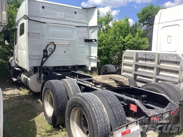 Volvo VNL740 Τράκτορες