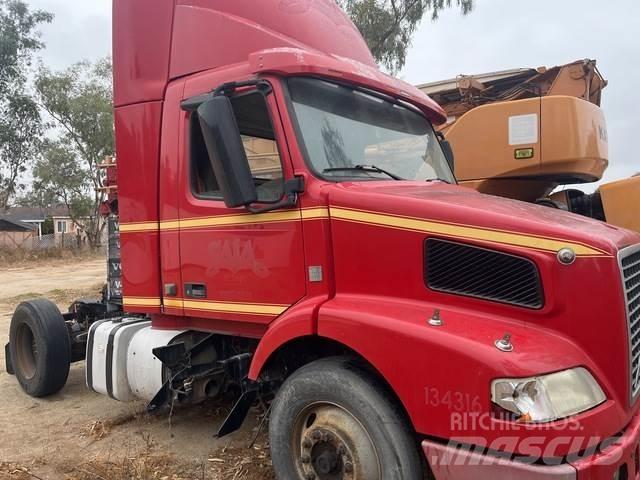 Volvo VNM Τράκτορες