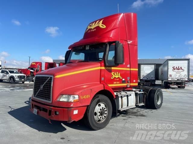 Volvo VNM Τράκτορες