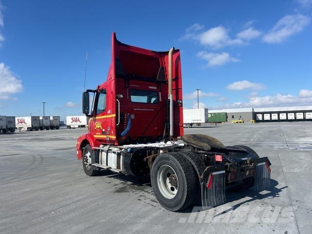 Volvo VNM Τράκτορες