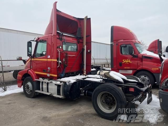 Volvo VNM Τράκτορες
