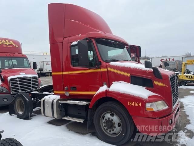 Volvo VNM Τράκτορες