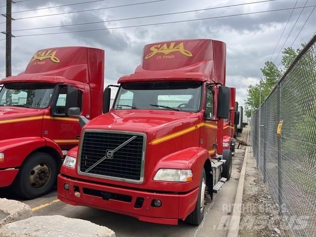 Volvo VNM Τράκτορες
