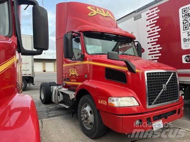Volvo VNM Τράκτορες