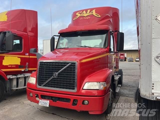 Volvo VNM Τράκτορες
