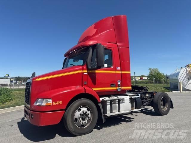 Volvo VNM Τράκτορες