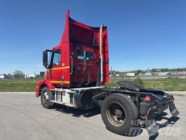 Volvo VNM Τράκτορες