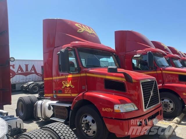 Volvo VNM Τράκτορες