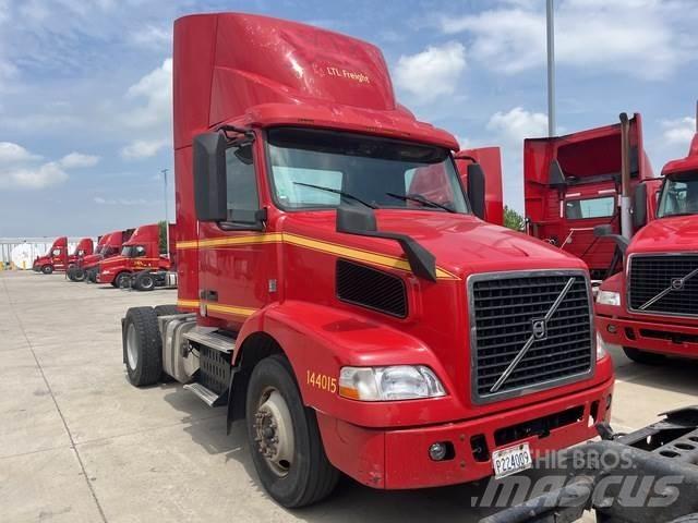 Volvo VNM Τράκτορες