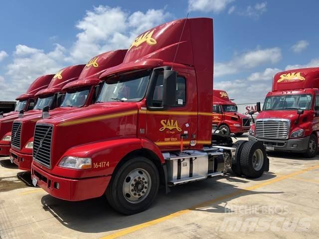Volvo VNM Τράκτορες