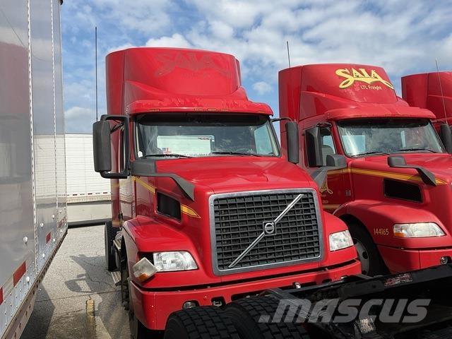 Volvo VNM Τράκτορες