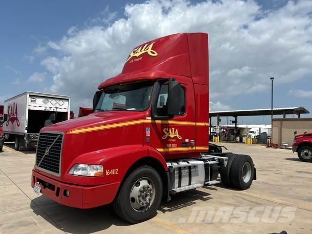 Volvo VNM Τράκτορες