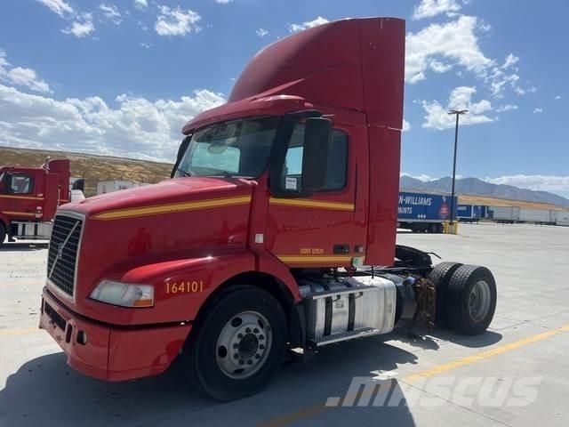 Volvo VNM Τράκτορες