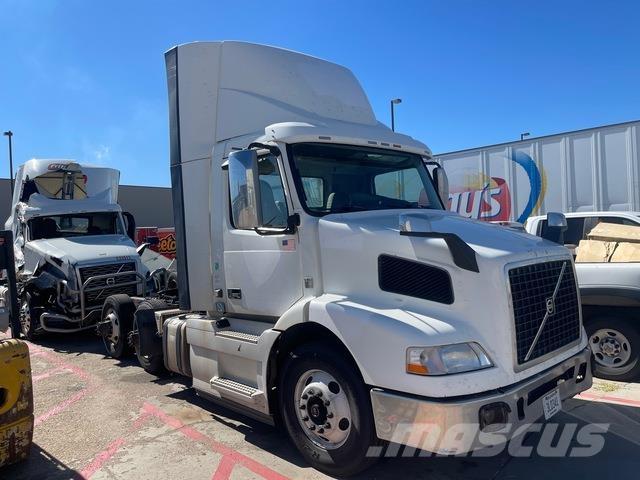 Volvo VNM Τράκτορες