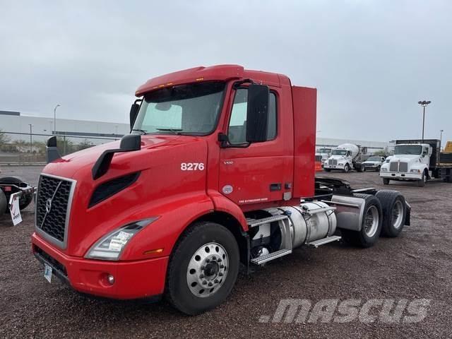 Volvo VNR Τράκτορες