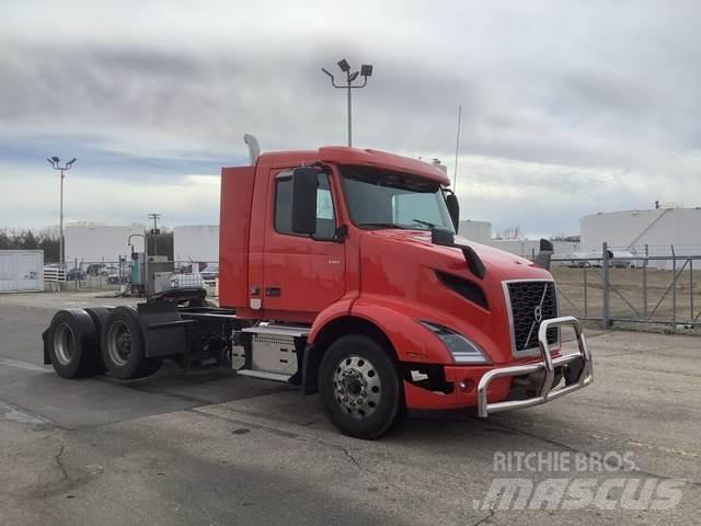Volvo VNR Τράκτορες