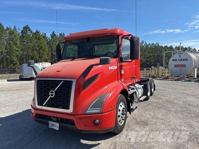 Volvo VNR Τράκτορες