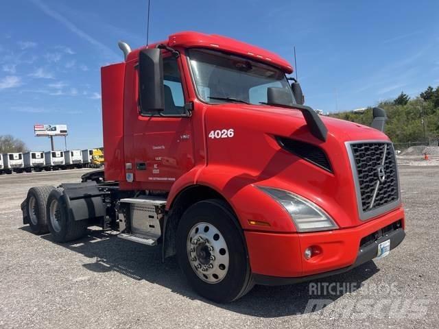 Volvo VNR Τράκτορες