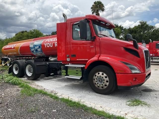 Volvo VNR Τράκτορες