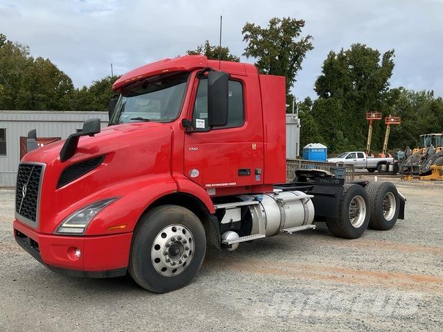 Volvo VNR Τράκτορες