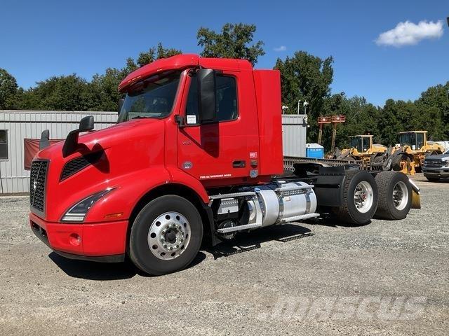 Volvo VNR Τράκτορες