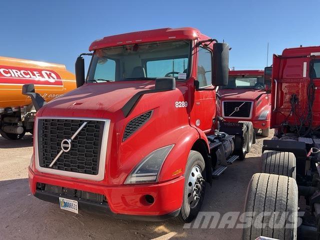 Volvo VNR Τράκτορες