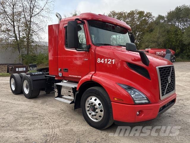 Volvo VNR Τράκτορες