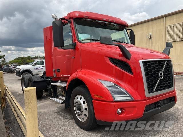 Volvo VNR Τράκτορες