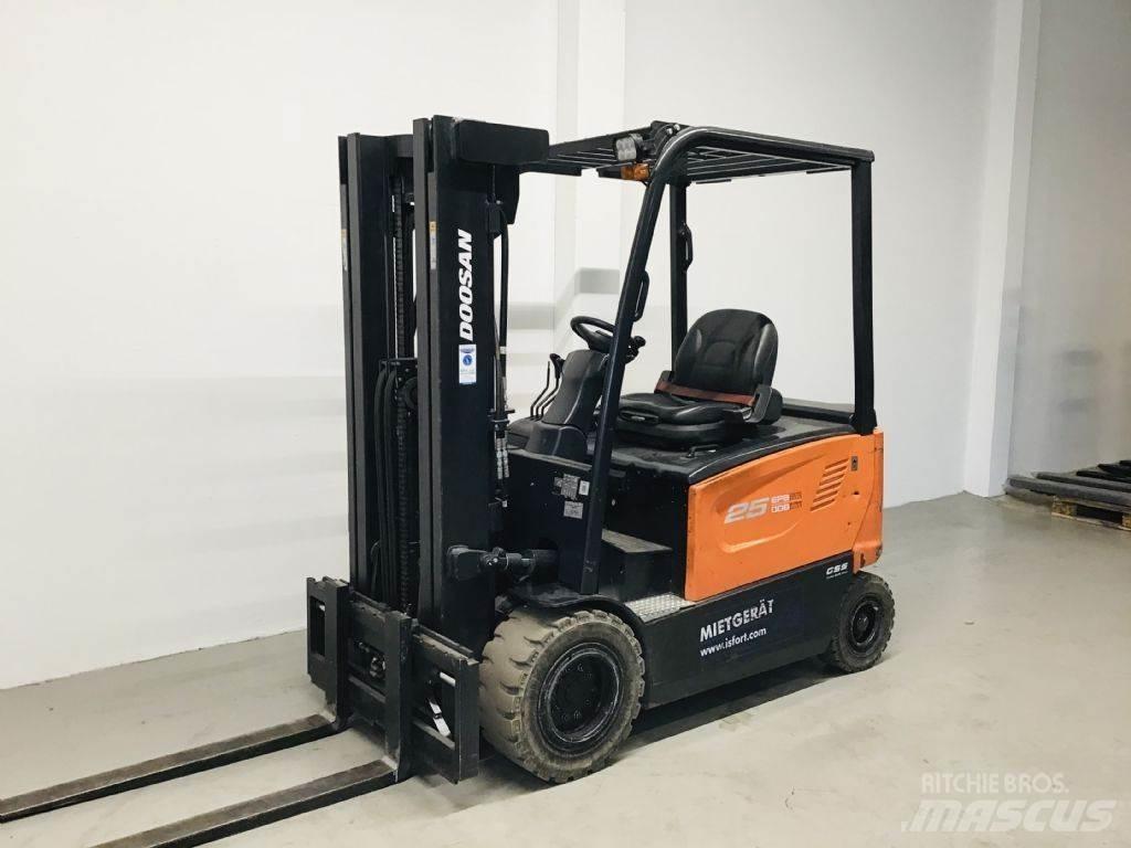 Doosan B25X-7 Ηλεκτρικά περονοφόρα ανυψωτικά κλαρκ