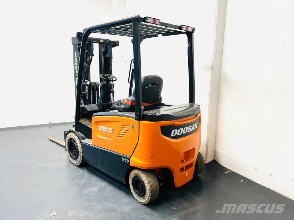 Doosan B25X-7 Plus Ηλεκτρικά περονοφόρα ανυψωτικά κλαρκ