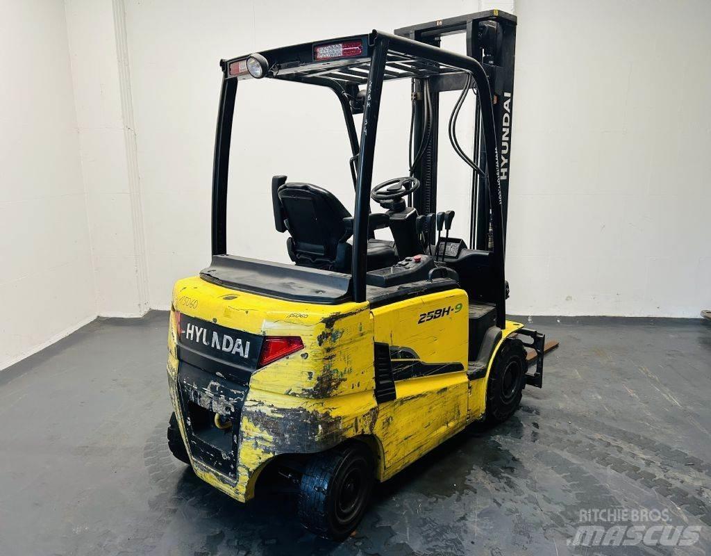 Hyundai 25BH-9 Ηλεκτρικά περονοφόρα ανυψωτικά κλαρκ