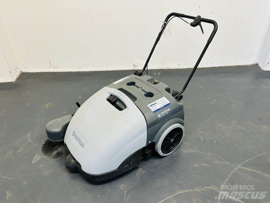 Nilfisk SW750 Σκούπες