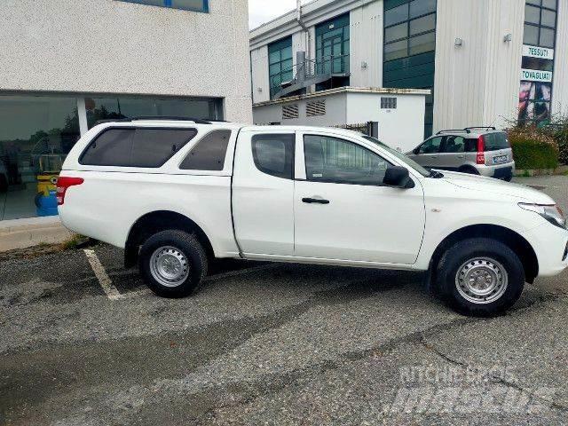 Fiat FULLBACK Φορτηγά Kαρότσα με ανοιγόμενα πλαϊνά