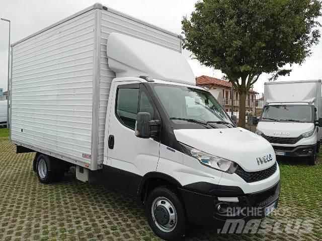 Iveco 35C13 Φορτηγά Κόφα