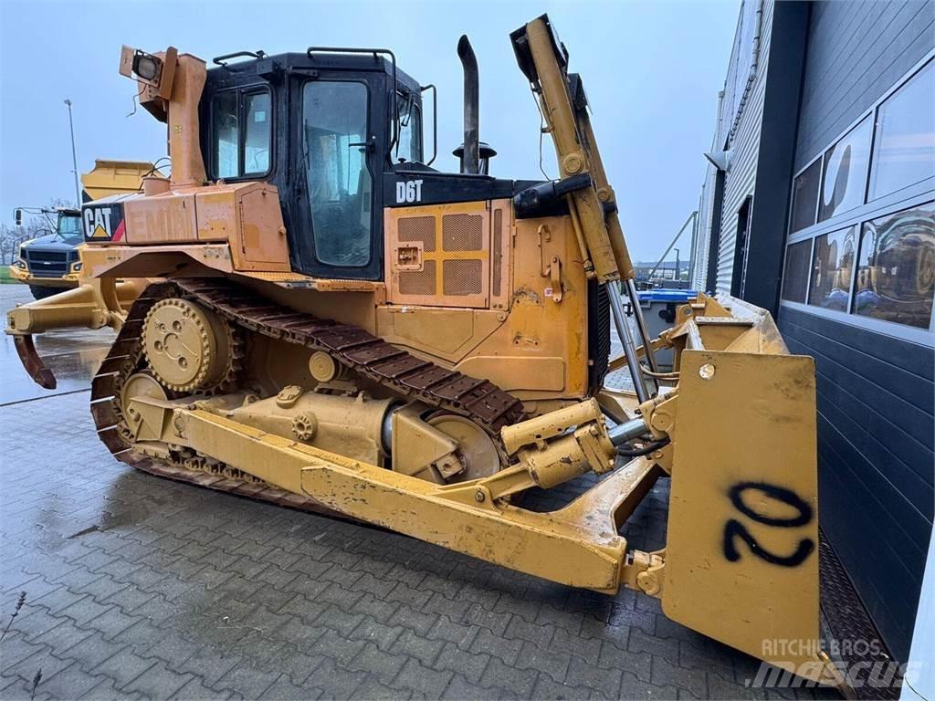 CAT D6T Μπουλντόζες με ερπύστριες