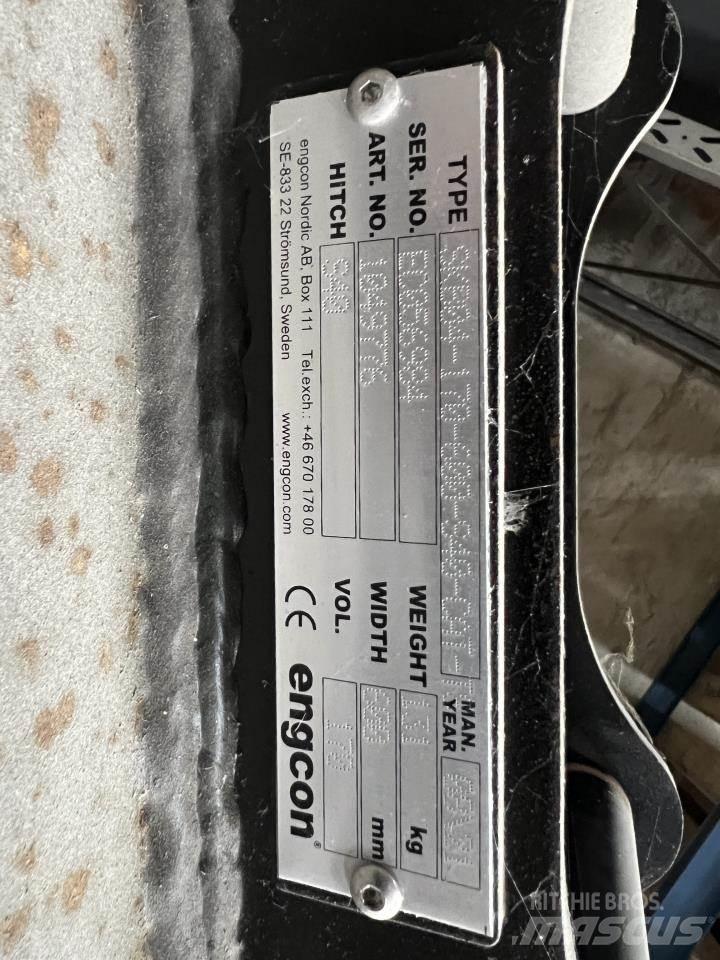 Engcon SKB04 Κουβάδες